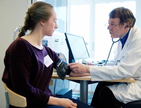 Helsesjekk under sesjon i Oslo Madical check during compulsory military service in Oslo