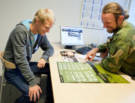 Intervju med personelloffiser under sesjon i Oslo

Interview with a personnel officer during compulsory military service in Oslo