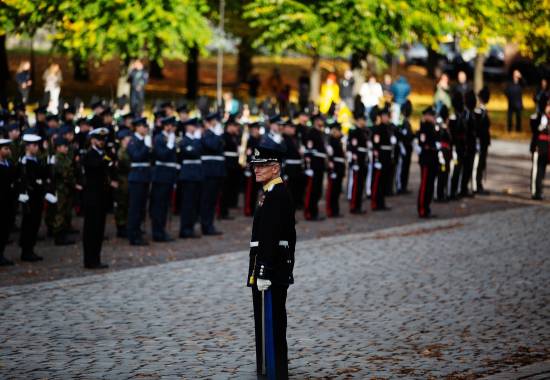 Soldater fra forskjellige avdelinger stŒr oppstilt i Oslo i forbindelse med Stortingets 166. Œpning. *** Local Caption *** Soldiers from different units in parade in Oslo, during the 166. opening of the Storting. (The Parlament)