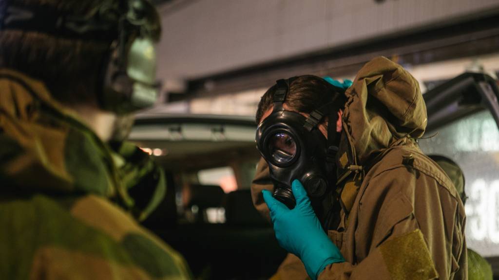 Forsvarets CBRN kapasiteter trener sammen med sivile nødetater i Oslo. For å trene samvirke og løse oppdrag i nye miljøer.