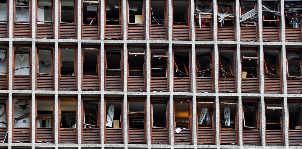 Deler av regjeringskvartalet etter terror bombingen i Oslo 22 juli 2011.

Parts of gouvermental administration after terror bombing in Oslo 22th of July 2011