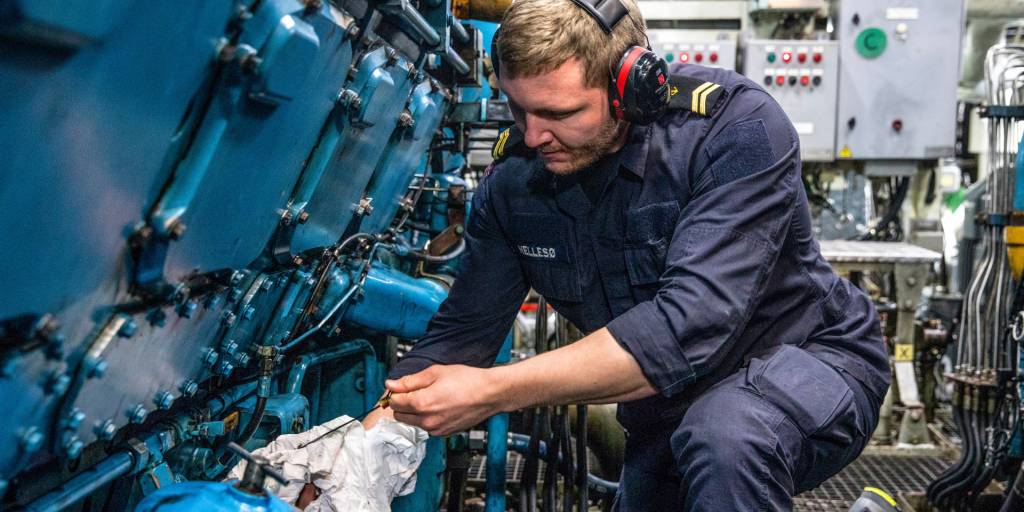 Mannskapet ombord på KNM Fridtjof Nansen har tatt i bruk det nye OR-systemet  /  The crew aboard the HNoMS Fridtjof Nansen uses the new 