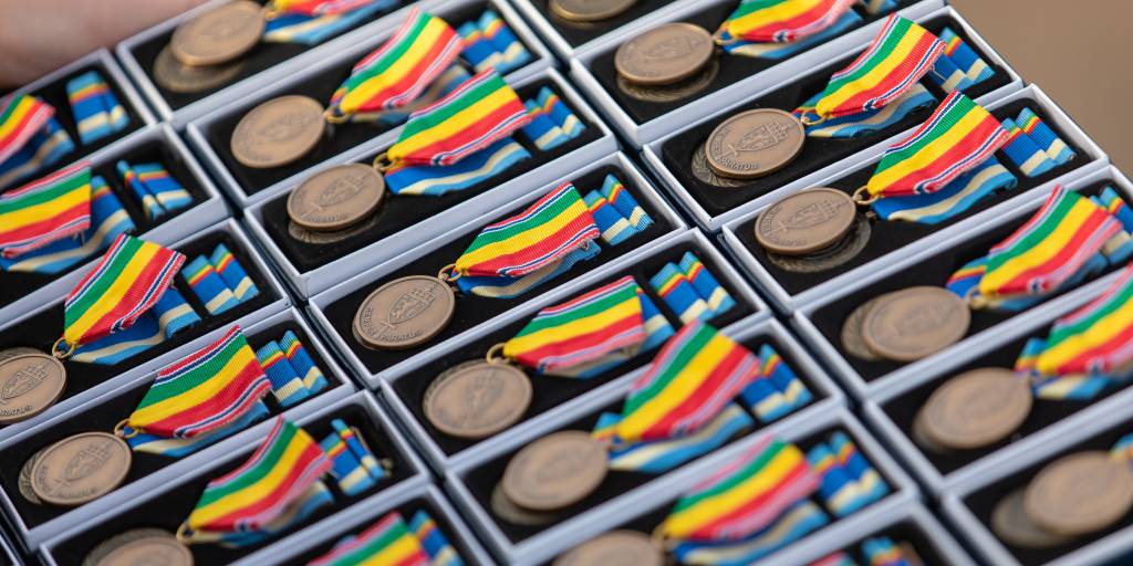 Soldatene ved NORTAD III rotasjon 1, ble hedret for sin innsats under FN-operasjonen MINUSMA i Mali. De ble tildelt Forsvarets operasjonsmedalje Mali og FN-medaljen for deltagelse i FNs fredsbevarende styrker. Det var en verdig og fin seremoni, hvor detasjementet fikk velfortjent heder for sin innsats for FN. 
