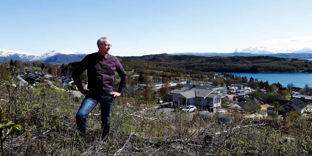Ordfører Terje Bartholsen i Evenes kommune, her på tomtefeltet i Liland