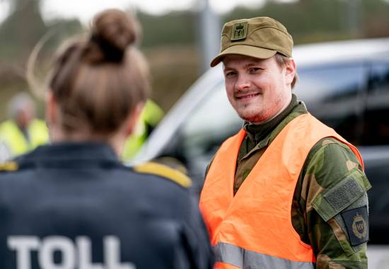 Heimevernet bistår Politiet og Tollvesen med grensekontroll i Innlandet fylke under Konrona-krisen