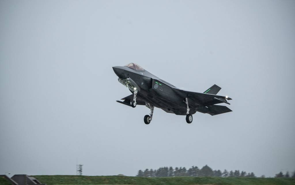 ORL221004JTH9457