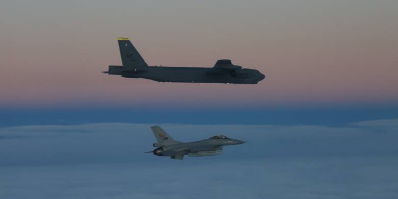 2020-12-03 (U) AXE 01 B52 F16 1_447A9775