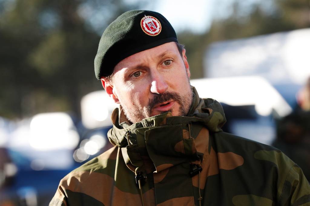 Kronprins Haakon besøkte 7 februar Nasjonalt logistikk operasjonssenter (NLOGS) på Sessvollmoen. 