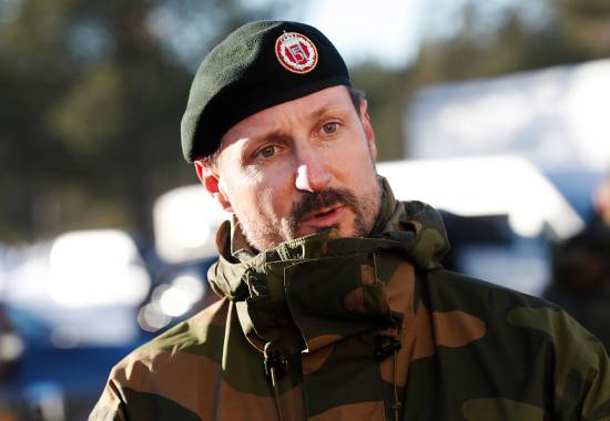 Kronprins Haakon besøkte 7 februar Nasjonalt logistikk operasjonssenter (NLOGS) på Sessvollmoen. 