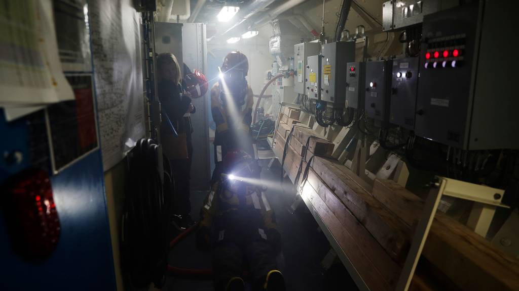 20220922tk_I8850-roykdykker-ovelse-1920