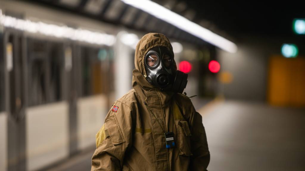 Forsvarets CBRN kapasiteter trener sammen med sivile nødetater i Oslo. For å trene samvirke og løse oppdrag i nye miljøer.