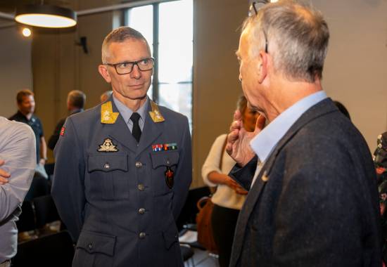 Sjef Forsvarets høgskole generalmajor Dag R. Aamoth under lanseringen av boken militær leder- og ledelsesutvikling i teori og praksis på Litteraturhuset i Oslo