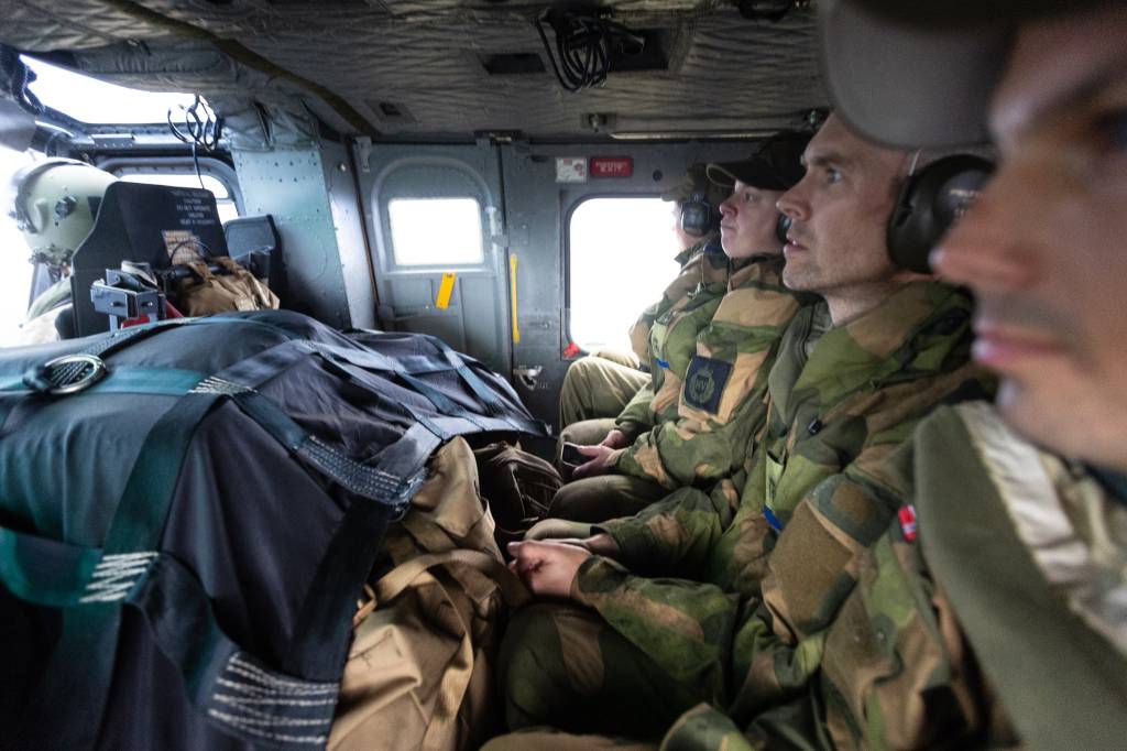 Soldater fra Opplandske heimevernsdistrikt 05 ble sendt til flomrammede Valdres for å støtte lokalt Sivilforsvar og nødetater.