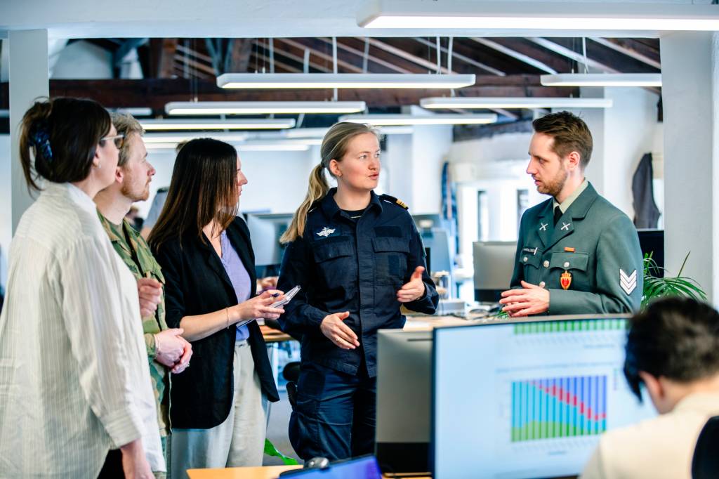 Illustrasjonsfoto  av ansatte i Forsvaret