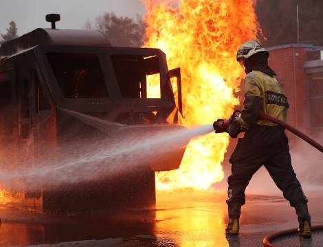 Instruktør på Forsvarets befalsskole trener i Marinens Havaritrener ved KNM Tordenskjold på Haakonsvern orlogsstasjon