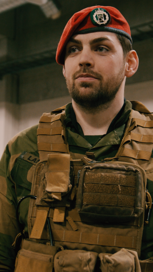 Håvard Lamark, troppssjef i militærpolitikompaniet i Brigade Nord.png