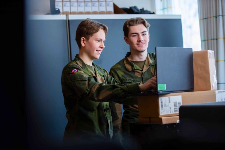 Lærlinger service og administrasjon.jpg