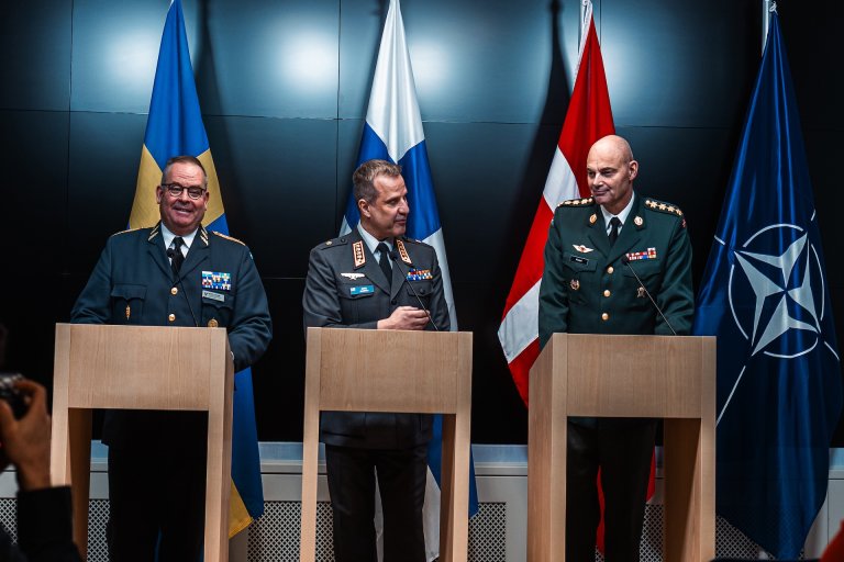 Tre nordiske forsvarssjefer.