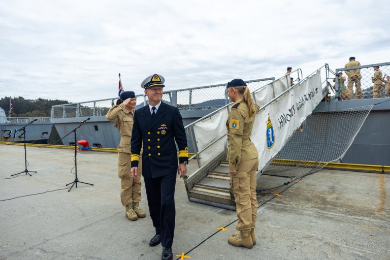 2025.04.22-NOST-OPHM-AVREISE.jpg