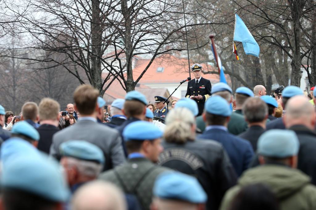 Forsvarssjef admiral Haakon Bruun-Hanssen taler til UNIFIL veteranene på Akershus festning i forbindelse med UNIFIL-jubileet i 2018 / Chief of Defence Admiral Haakon Bruun-Hanssen talk to the UNIFIL veterans at Akershus fortress during the UNIFIL-jubilee 2018