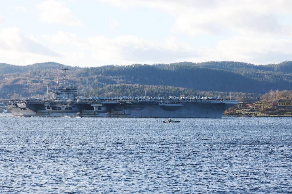 USS «Harry S. Truman» i Oslofjorden fredag.