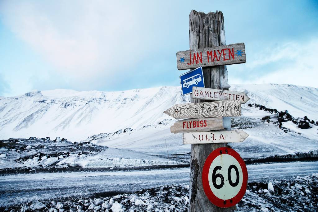 Et skilt på Jan Mayen / A sign at Jan Mayen