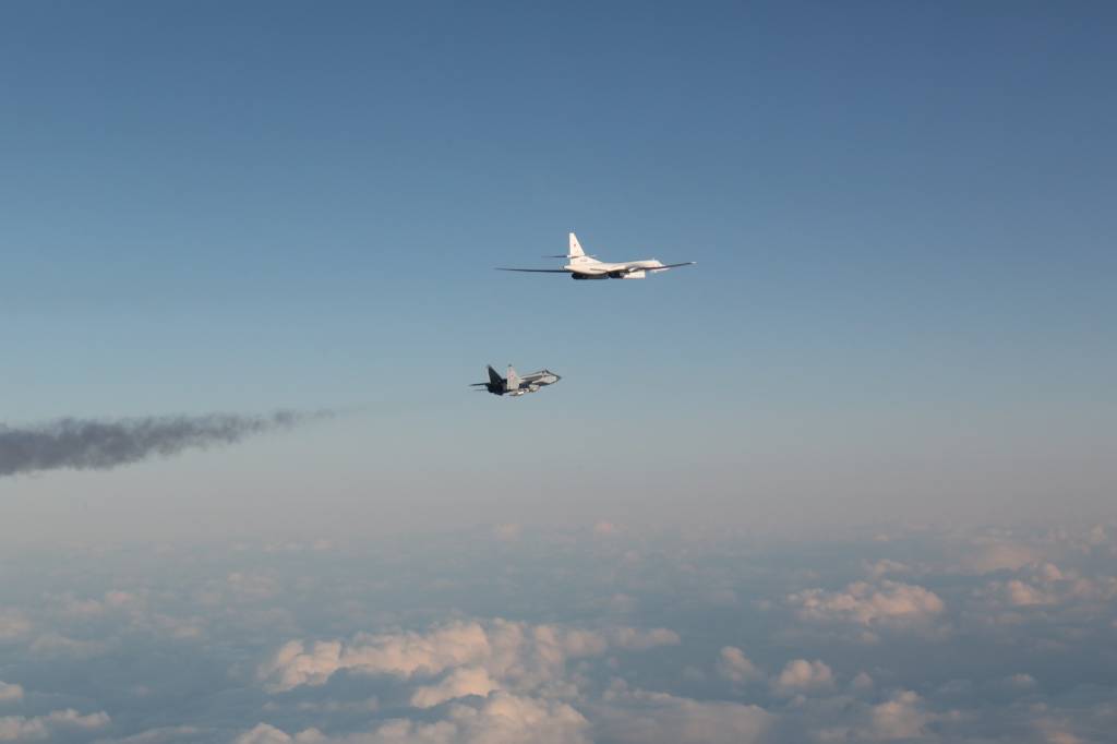 2021-10-27 (U) NOR QRA Tu-160 BLACKJACK MiG-31 FOXHOUND 01