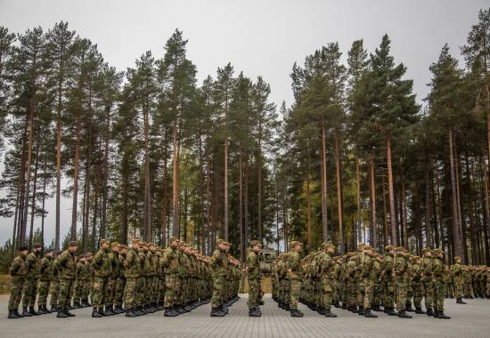 Hærens skole for rekrutt og fagutdanning gjennomfører oppstilling for å markere avslutning av utdannings perioden  for rekrutter. Oppstillingen markerer også utviklingen av HSRF som en fagskole i Hærens våpenskole.
