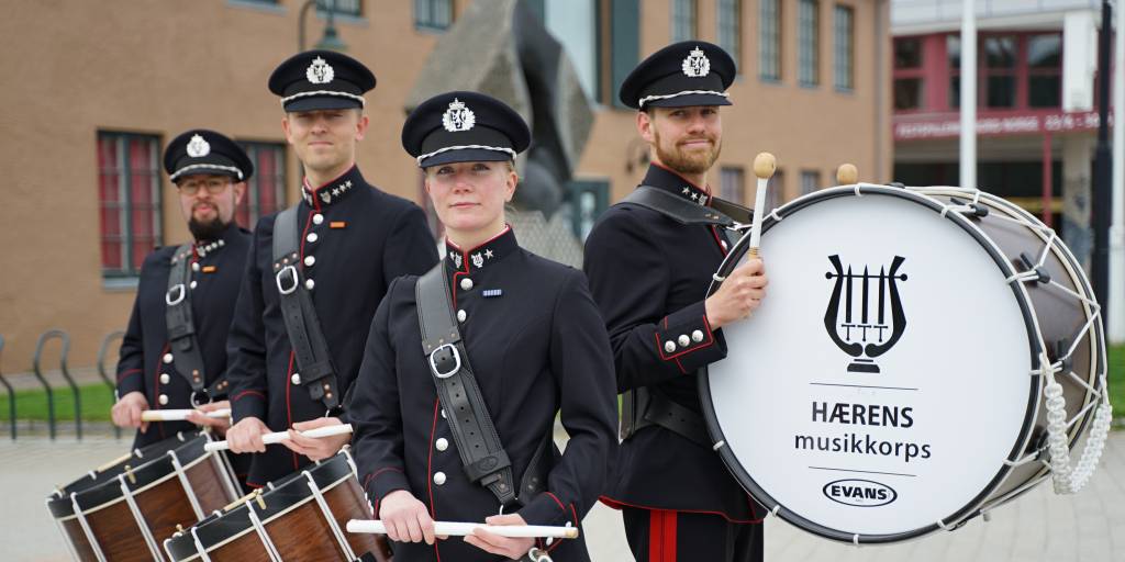 Fire trommeslagere fra Hærens musikkorps