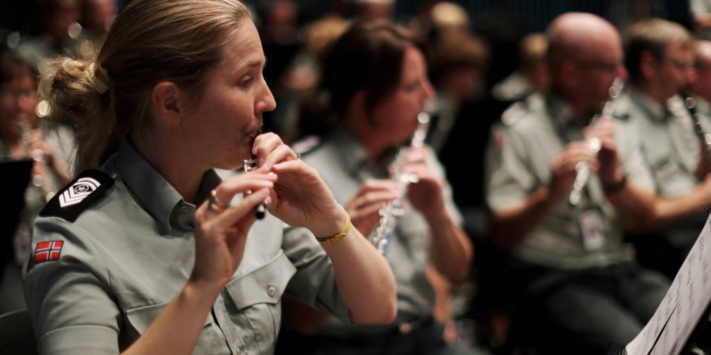 Forsvarets stabsmusikkorps øver i Ridehuset