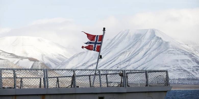 KNM Thor Heyerdahl_Svalbard_2