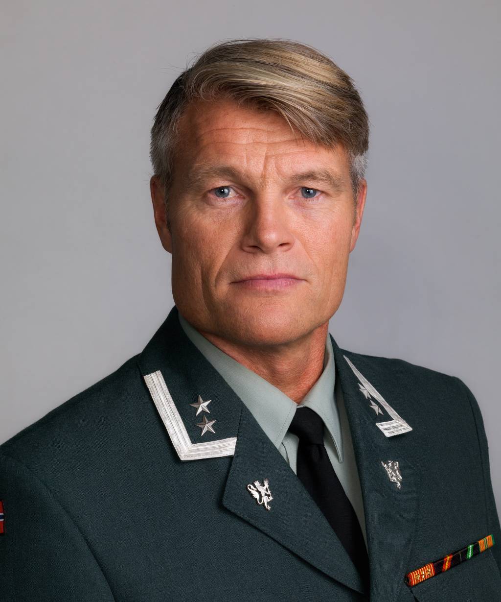 Dullum, Bjørnar_Oblt1