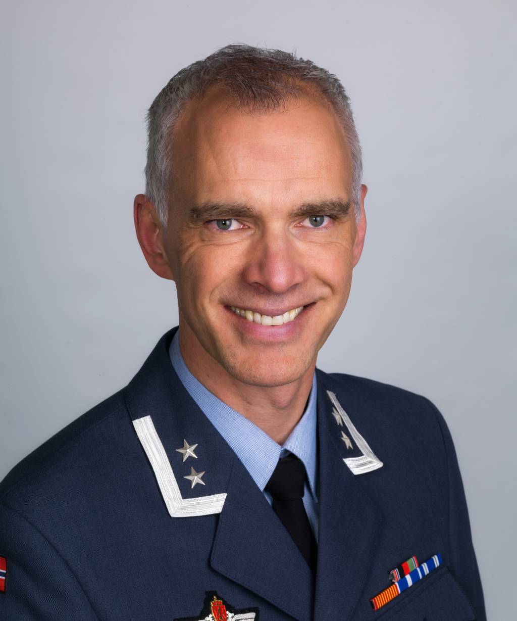 Selstad, Tom Erik_Oblt