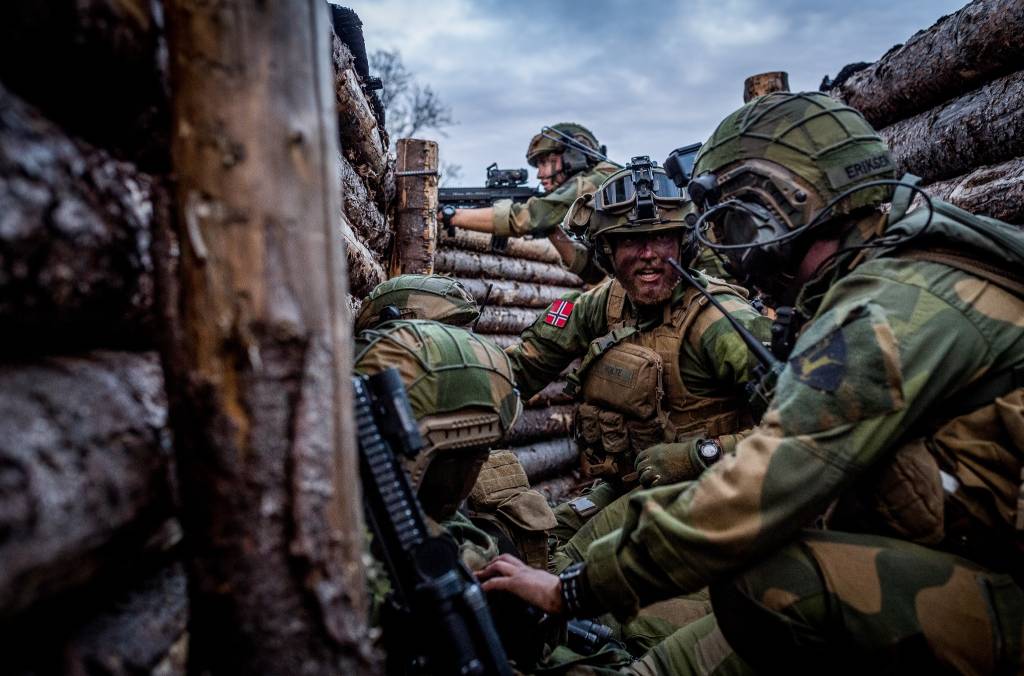 Soldater fra  Brigade Nord på en samvirkeøvelse i Setermoen skytefelt. // Norwegian Army soldiers, assigned to Brigade North, in Setermoen military training area.