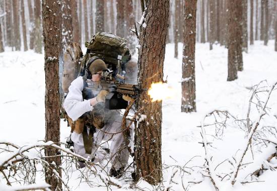Feltoperatører fra Fjernoppklaringseskadronen i den norske Hæren trener under NATO oppdraget enhanced Forward Presence (eFP) i Litauen / Field Operators from the Long-Range Reconnaissance Patrol LRRP) trains during NATO's enhanced Forward Presence (eFP) mission in Lithuania