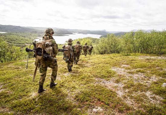 Elever fra Heimeverntes befalsskole under øvelse i Finnmark / Non-commissioned cadets from Homegurads training school on their final exercise in northern Norway