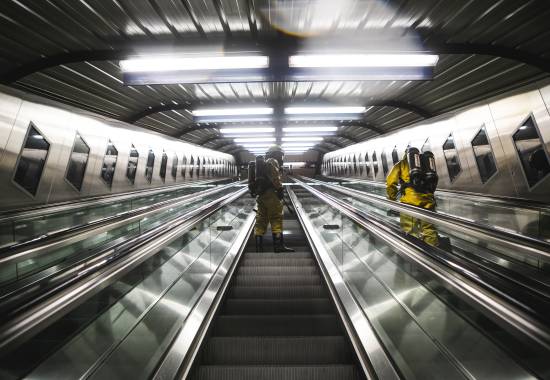 Forsvarets CBRN kapasiteter trener sammen med sivile nødetater i Oslo. For å trene samvirke og løse oppdrag i nye miljøer.