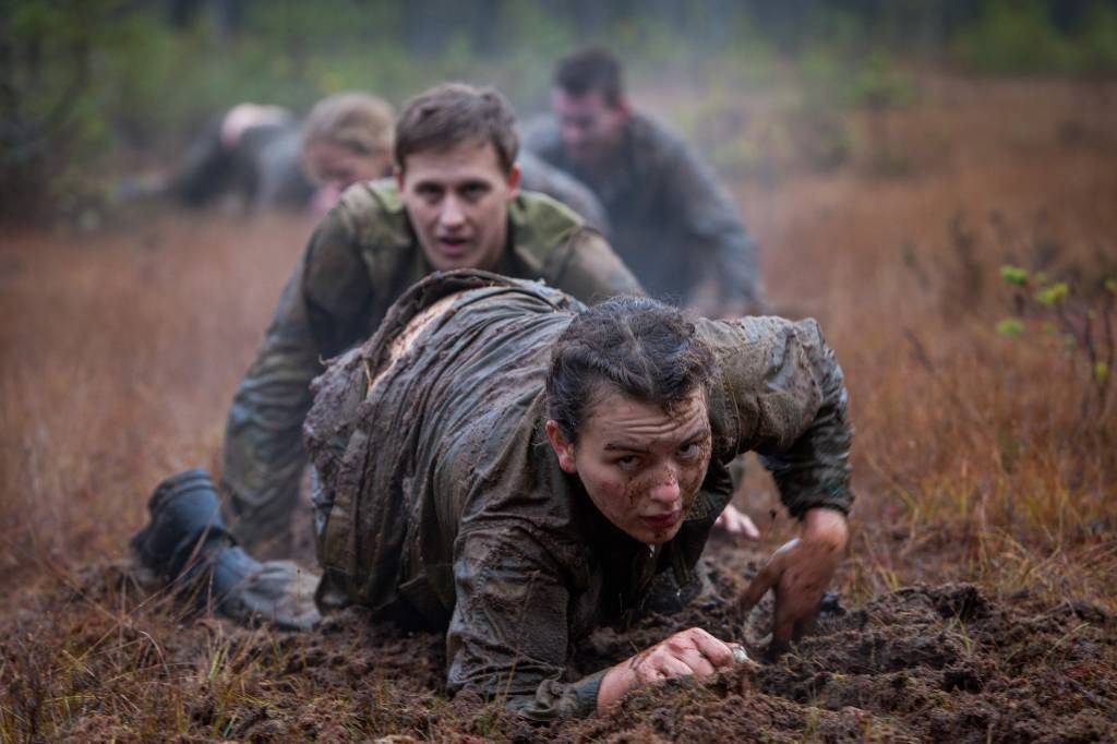 Som militærpolitisoldat (MP-soldat) blir du gitt politimyndighet på militært område og for alt militært personell. Dette gjør at det stilles store krav til soldatenes egnethet. Rekruttperioden fungerer derfor også som en seleksjonsperiode. Det er med andr