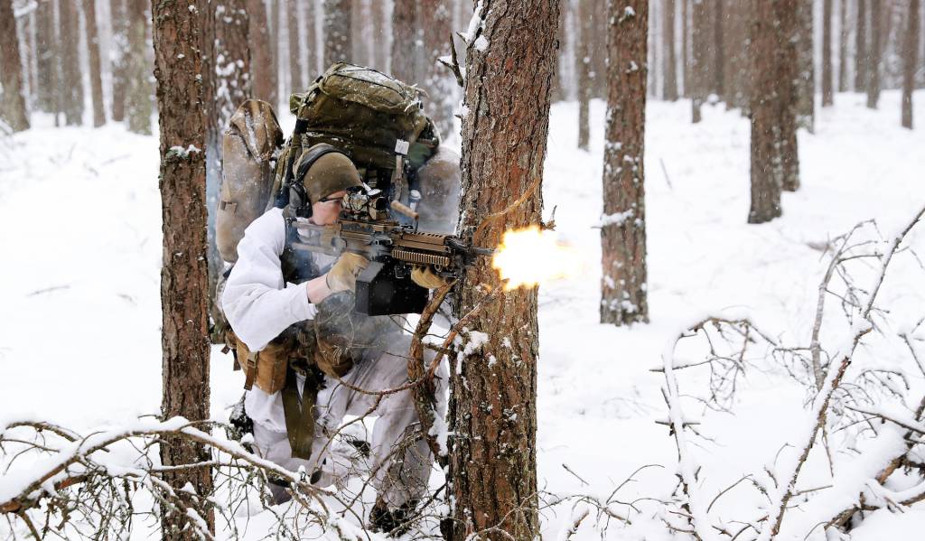 Feltoperatører fra Fjernoppklaringseskadronen i den norske Hæren trener under NATO oppdraget enhanced Forward Presence (eFP) i Litauen / Field Operators from the Long-Range Reconnaissance Patrol LRRP) trains during NATO's enhanced Forward Presence (eFP) m