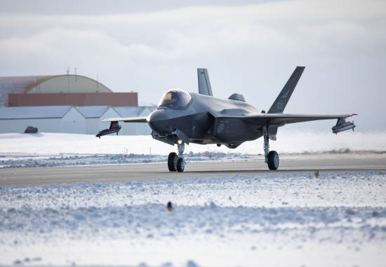 F-35 tar av fra Keflavik International Airport under IAP 2020.