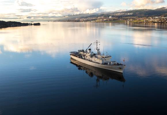 Det Belgiske minerydderfartøyet Godetia er flaggskipet til NATOs minerydderstyrke. De er med i Øvelsen Trident Juncture in Molde, Oktober, 2018. The Belgian minesweeper Godetia in Molde, October 2018.