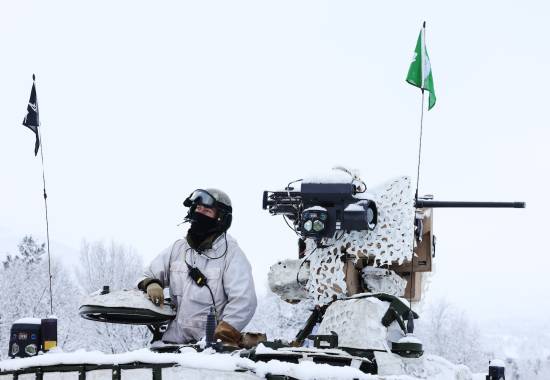Vogn kommandør på en CV9030n fra Panserbataljonen i Setermoen skytefelt