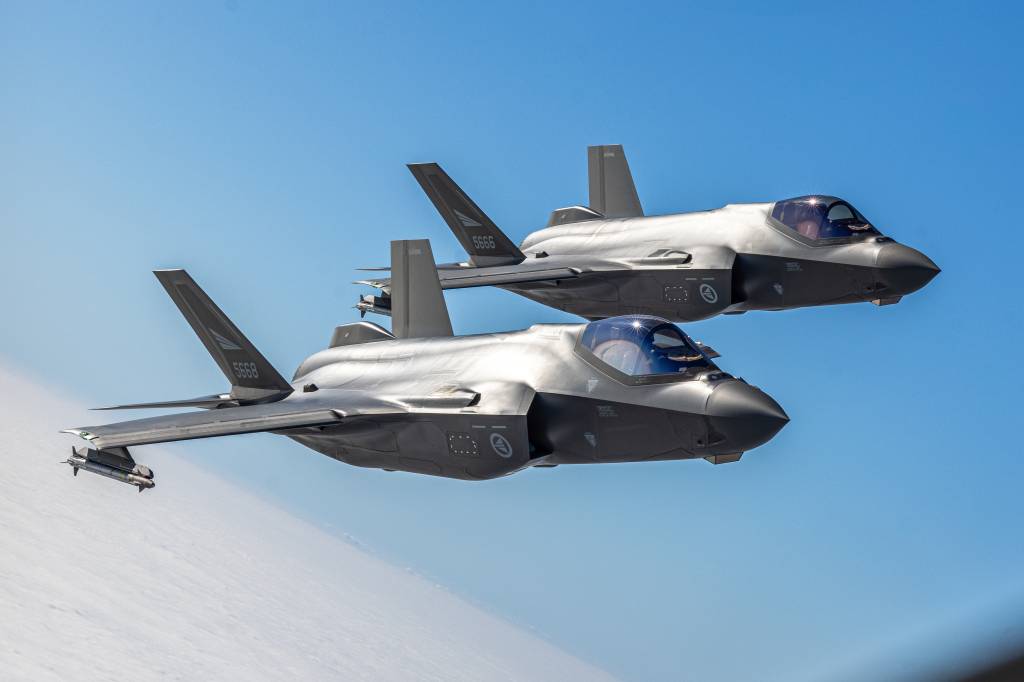 Norske F-35 over Polen i forbindelse med Ellisiv Guard, hvor norske F-35 var stasjonert i Poznan og stod på NATO-beredskap for delta i beskyttelsen av NATO- og polsk luftrom.