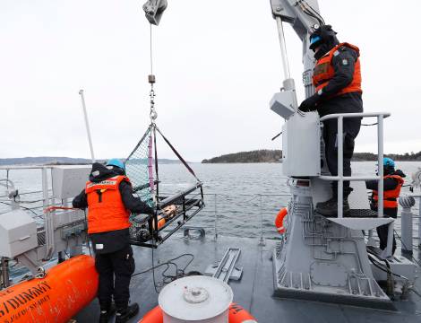 Øvelse ombord på minesveiperen KNM Otra med en Minesniper mens fartøyet er en del av Standing NATO Mine Countermeasures Group 1 (SNMCMG1) på oppdrag i Oslofjorden