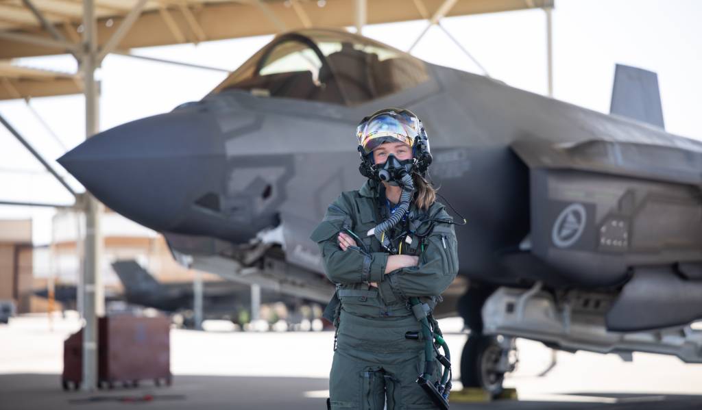 Norges første kvinnelige F-35 kampflyger 
