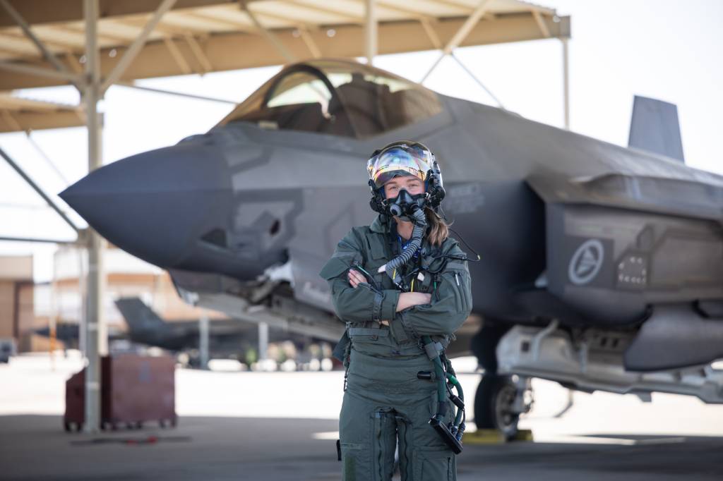 Norges første kvinnelige F-35 kampflyger 