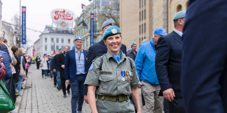 Parade under Norsk militær tattoo 2018 med veteraner under UNIFIL-jubileet 20. april 2018/ Parade during the Norwegian military tattoo 2018 with UNIFIL-veterans