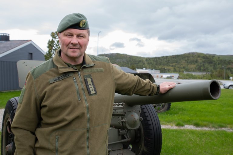 Berntsen, Jørn-Erik - PRT-Sjef Meymaneh 2007.jpg